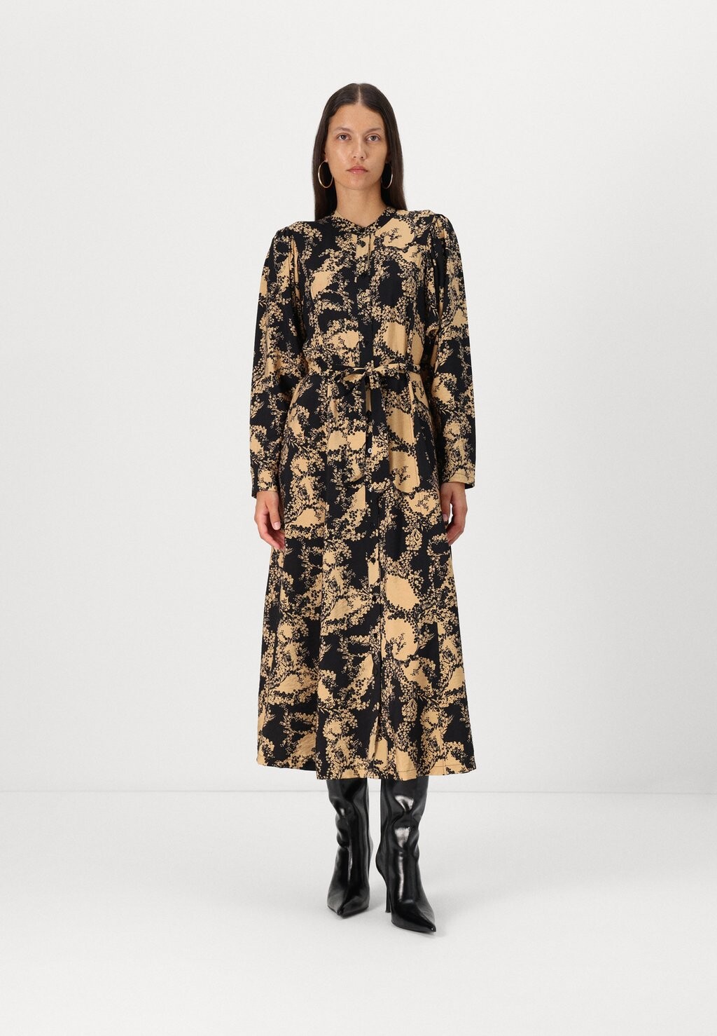 Платье-рубашка ICHI, песочный
Платье-рубашка ICHI, песочный