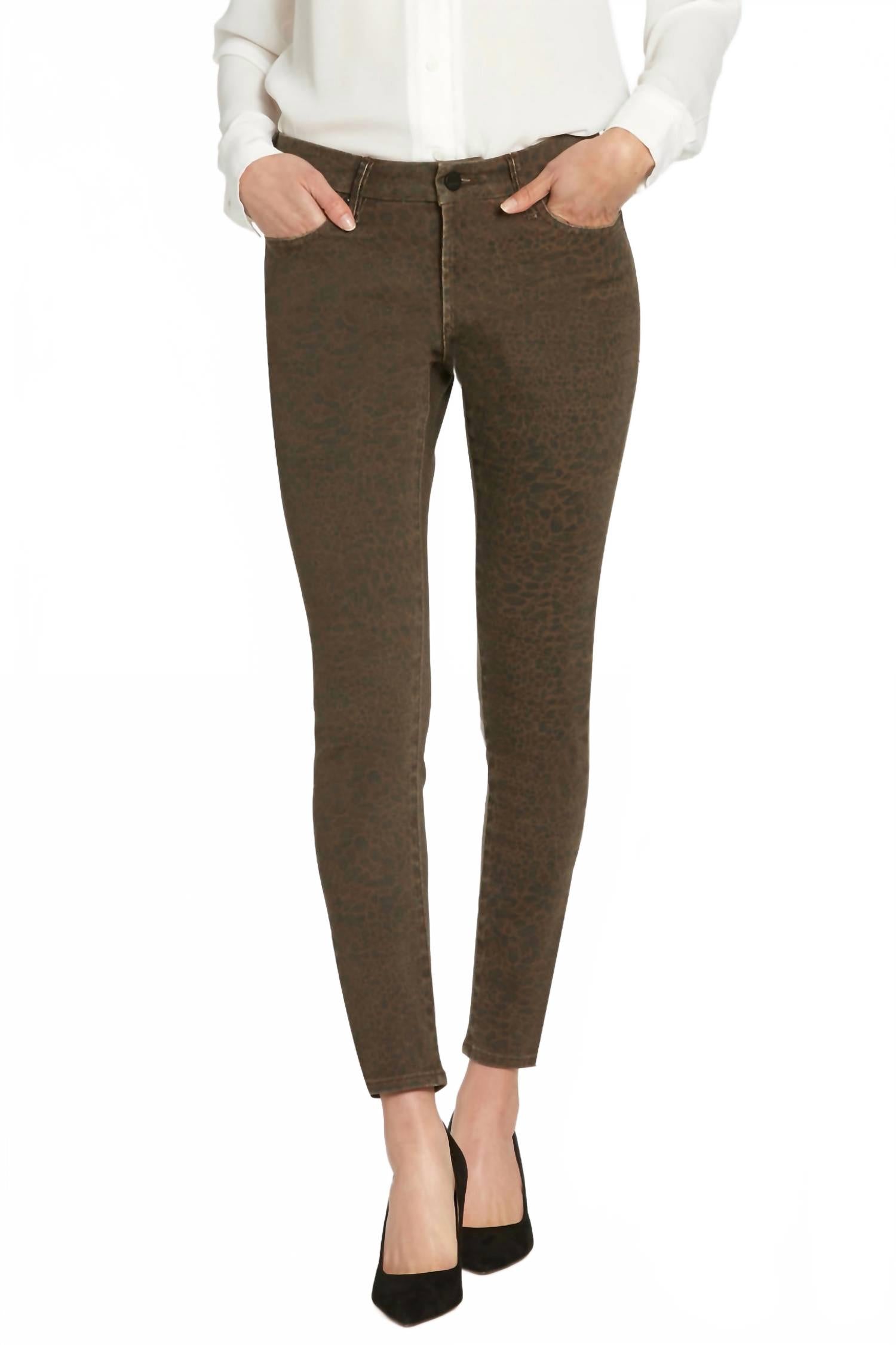 Gisele Леопардовые облегающие джинсы с высокой талией в цвете мокко DEAR JOHN DENIM
Gisele Леопардовые облегающие джинсы с высокой талией в цвете мокко DEAR JOHN DENIM