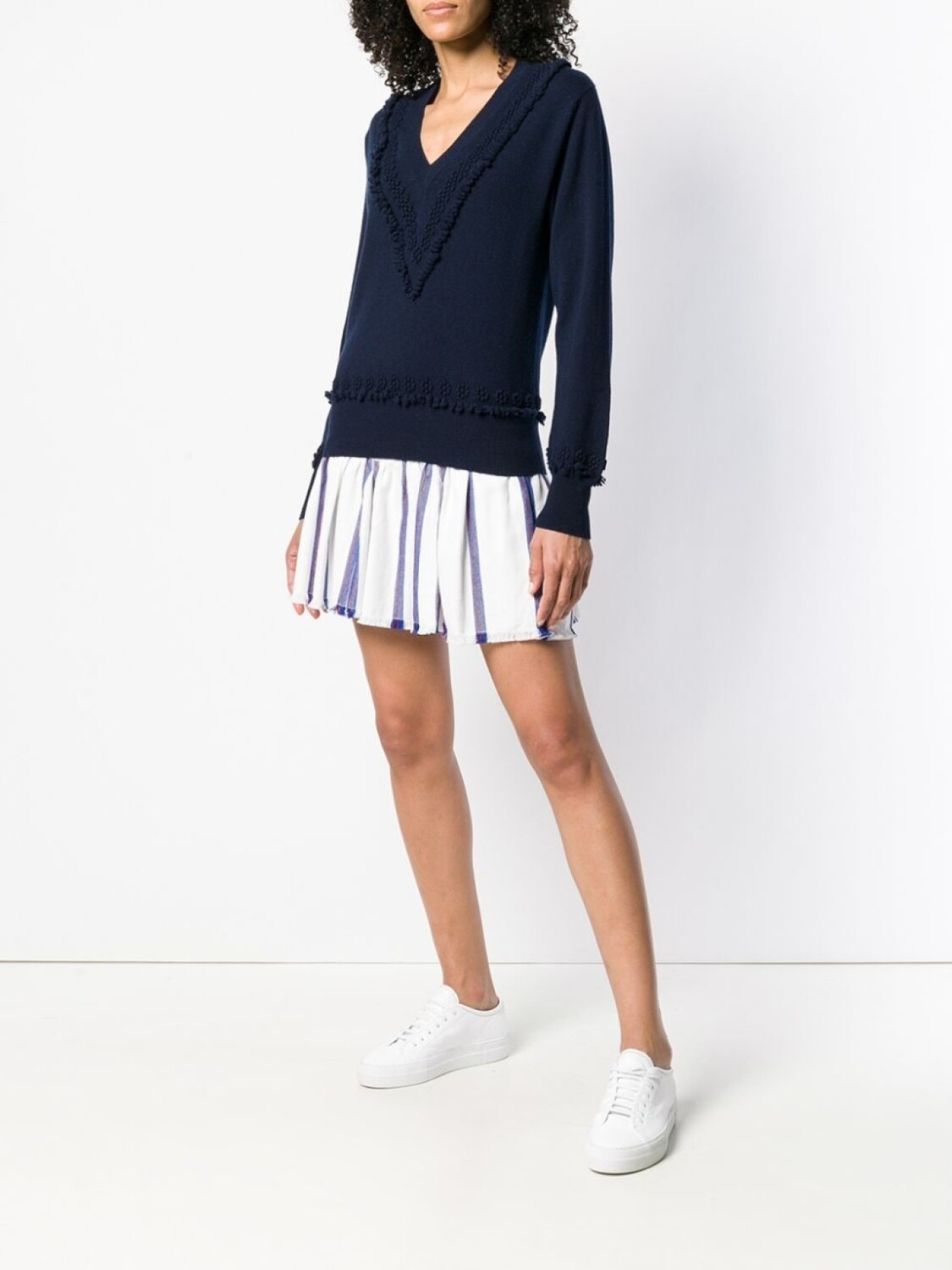 Barrie кашемировый свитер с V-образным вырезом 'Romantic Timeless', синий
Barrie кашемировый свитер с V-образным вырезом 'Romantic Timeless', синий