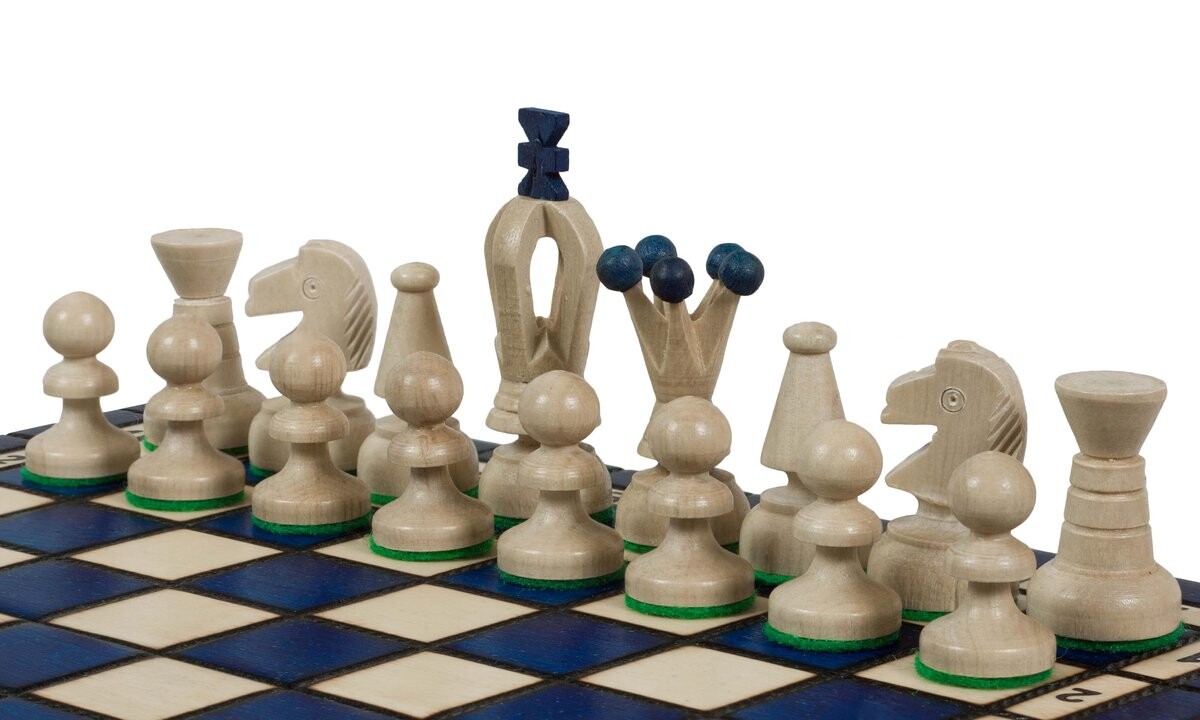 КОРОЛЕВСКИЕ ДЕРЕВЯННЫЕ ШАХМАТЫ (30х30см) сикомора, декоративные, синие Sunrise Chess & Games 
КОРОЛЕВСКИЕ ДЕРЕВЯННЫЕ ШАХМАТЫ (30х30см) сикомора, декоративные, синие Sunrise Chess & Games