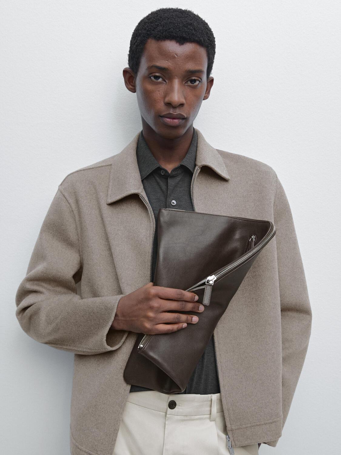 Сумка-Клатч из кожи наппа Massimo Dutti, коричневый
Сумка-Клатч из кожи наппа Massimo Dutti, коричневый