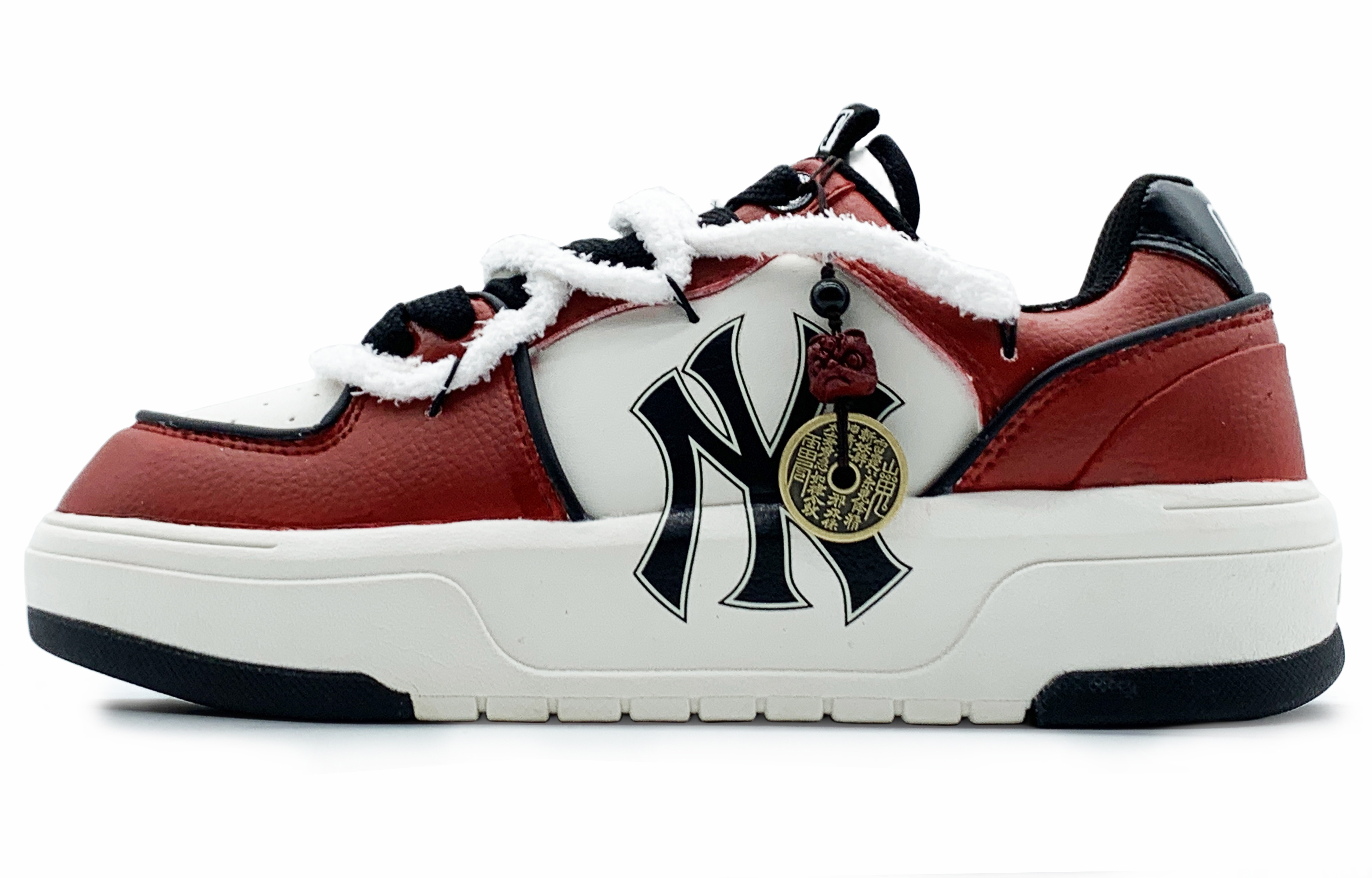 Массивные износостойкие низкие кроссовки для скейтбординга с эффектом увеличения роста Unisex MLB, темно-красный
Массивные износостойкие низкие кроссовки для скейтбординга с эффектом увеличения роста Unisex MLB, темно-красный