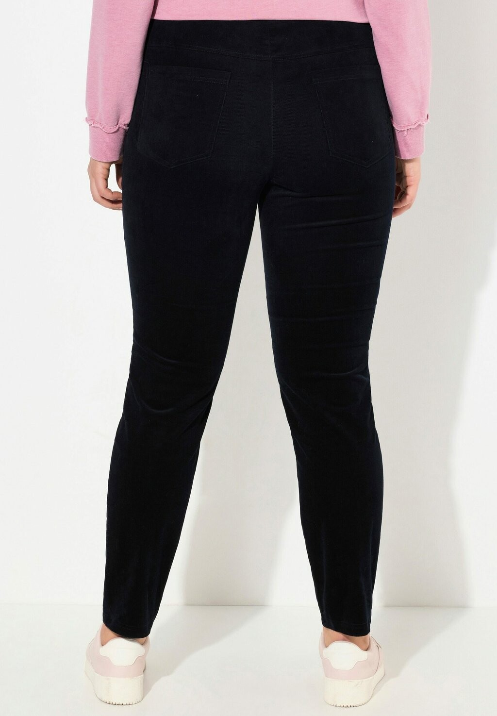 Брюки Ulla Popken, темно-синий
Брюки Ulla Popken, темно-синий