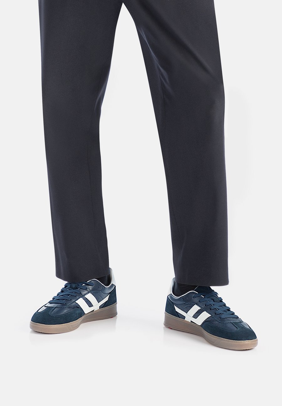 Кроссовки Lloyd ELIAN, Blau/Mottled Blue
Кроссовки Lloyd ELIAN, Blau/Mottled Blue