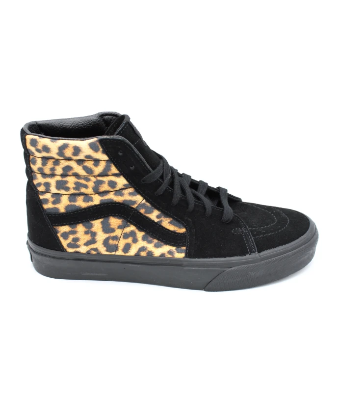 Высокие кроссовки с леопардовым принтом Vans, черный
Высокие кроссовки с леопардовым принтом Vans, черный