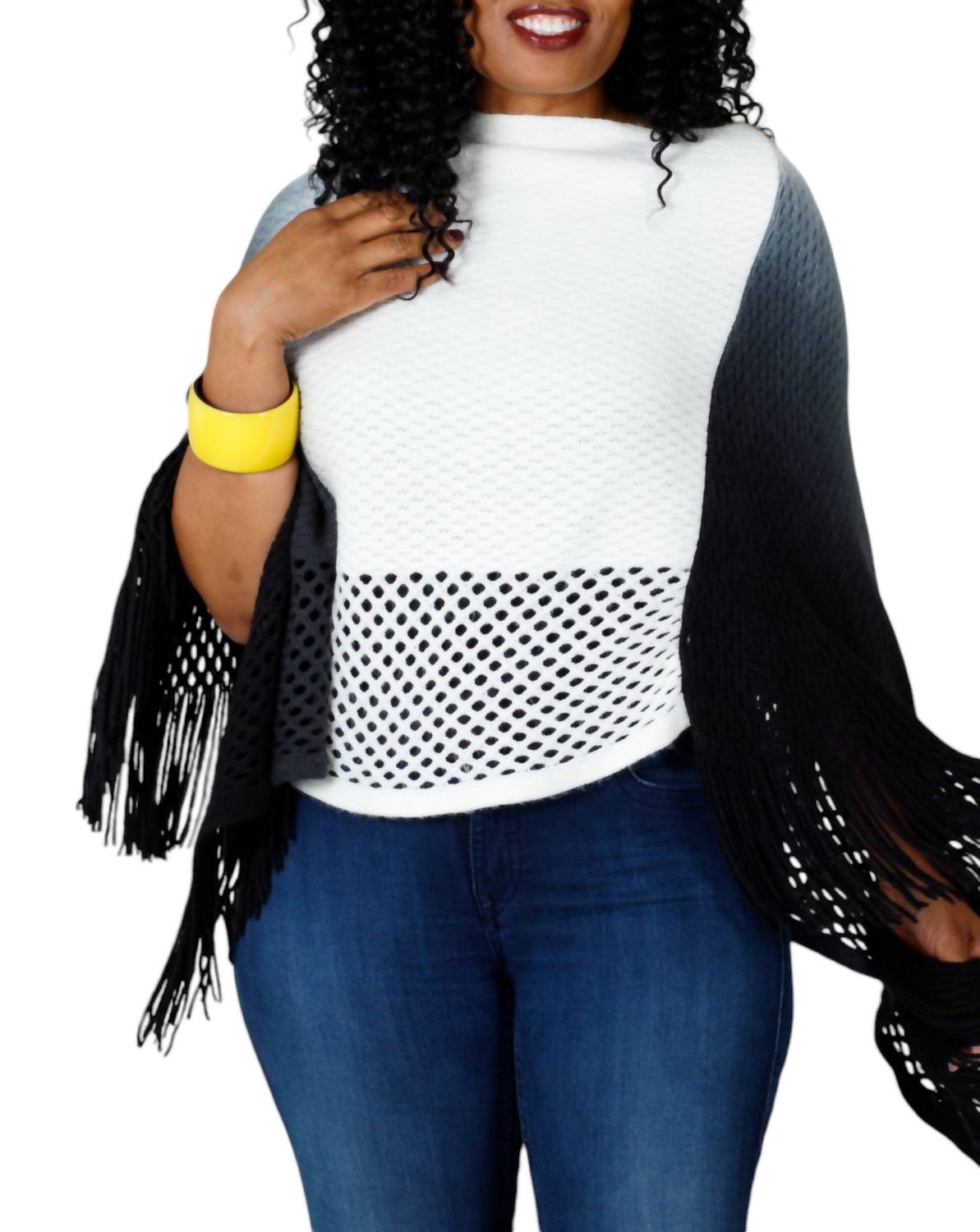 Ombre Chique Пончо белого цвета Judson & Company
Ombre Chique Пончо белого цвета Judson & Company