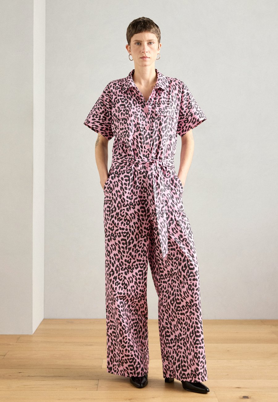 Комбинезон Lollys Laundry Jumpsuit, Light Pink/Pink
Комбинезон Lollys Laundry Jumpsuit, Light Pink/Pink