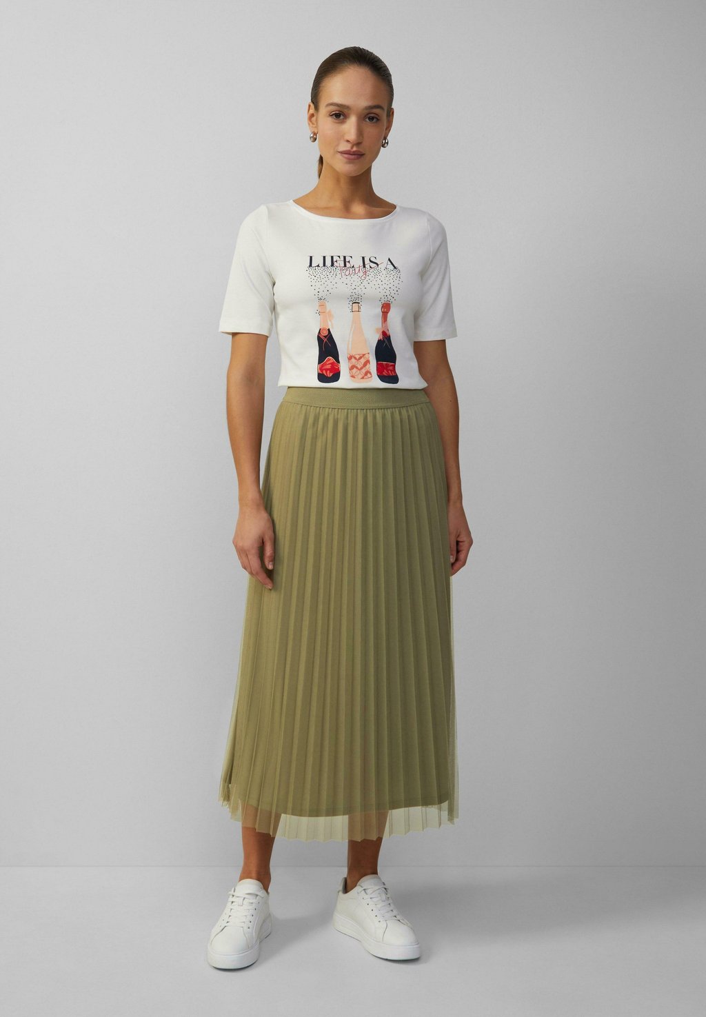 Юбка плиссированная LANGER MIT UND FUTTER s.Oliver BLACK LABEL, темно-зеленый
Юбка плиссированная LANGER MIT UND FUTTER s.Oliver BLACK LABEL, темно-зеленый