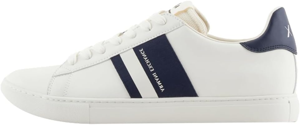 Мужские кроссовки Armani Exchange Paris Double Line, темно-синий
Мужские кроссовки Armani Exchange Paris Double Line, темно-синий