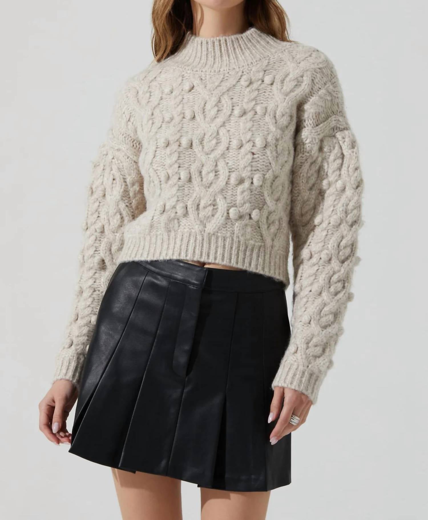 Юбка Микита черного цвета ASTR
Юбка Микита черного цвета ASTR