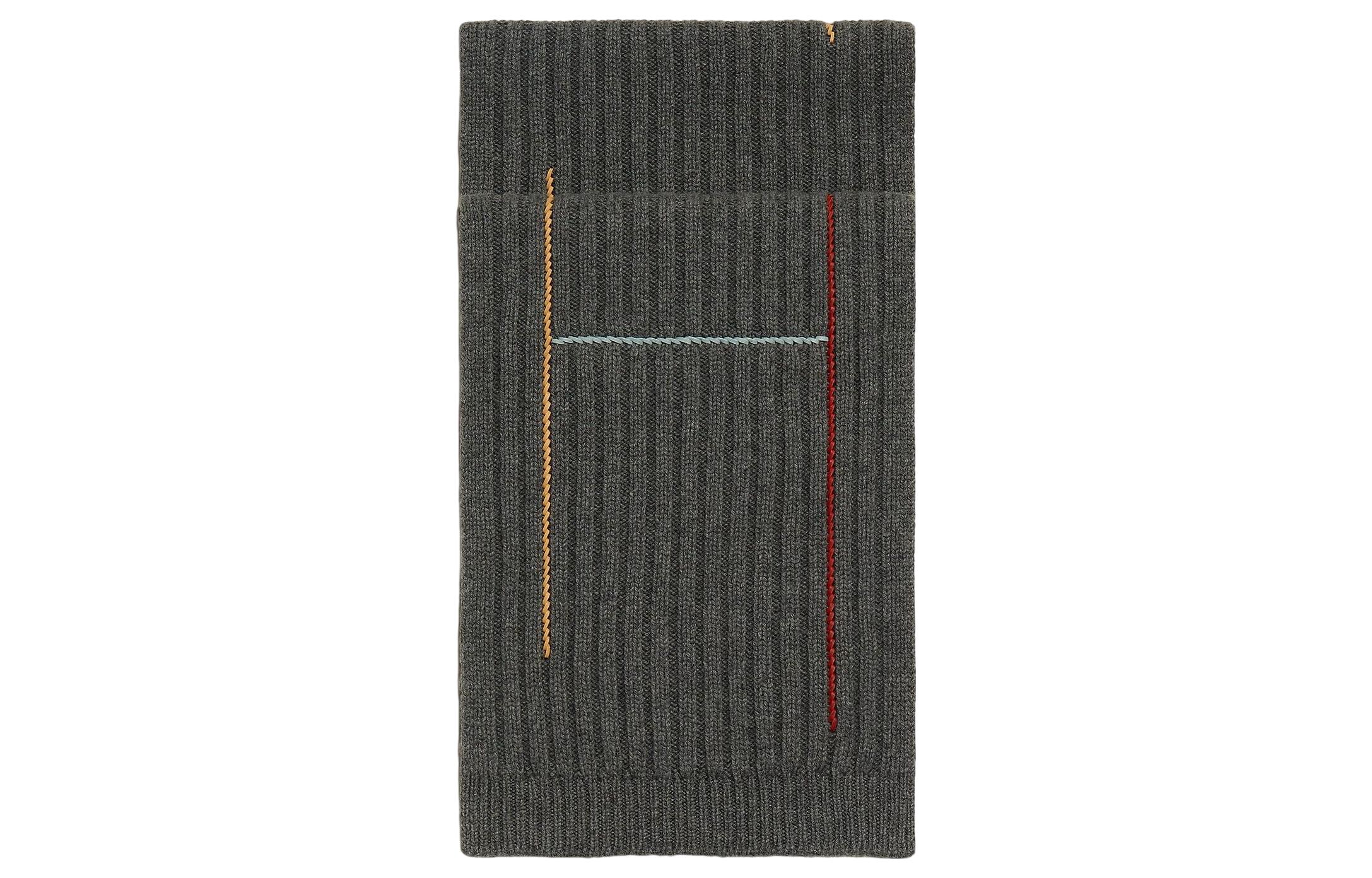 Вязаный шарф мужской серый HERMES
Вязаный шарф мужской серый HERMES