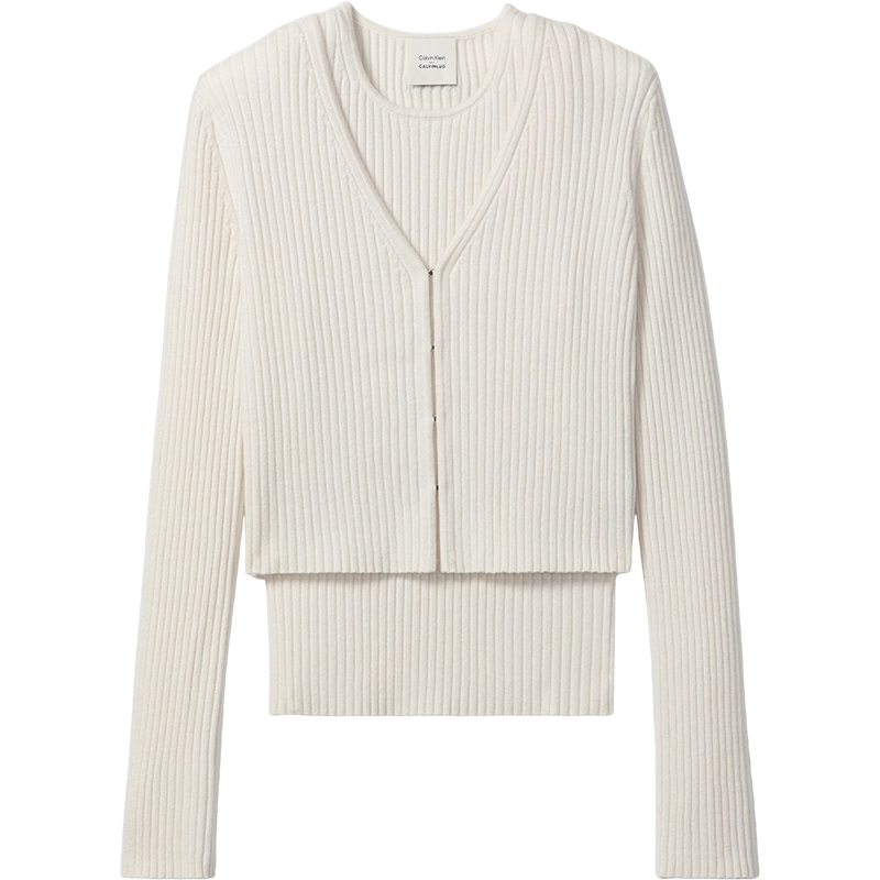 Повседневный женский костюм Calvin Klein
Повседневный женский костюм Calvin Klein