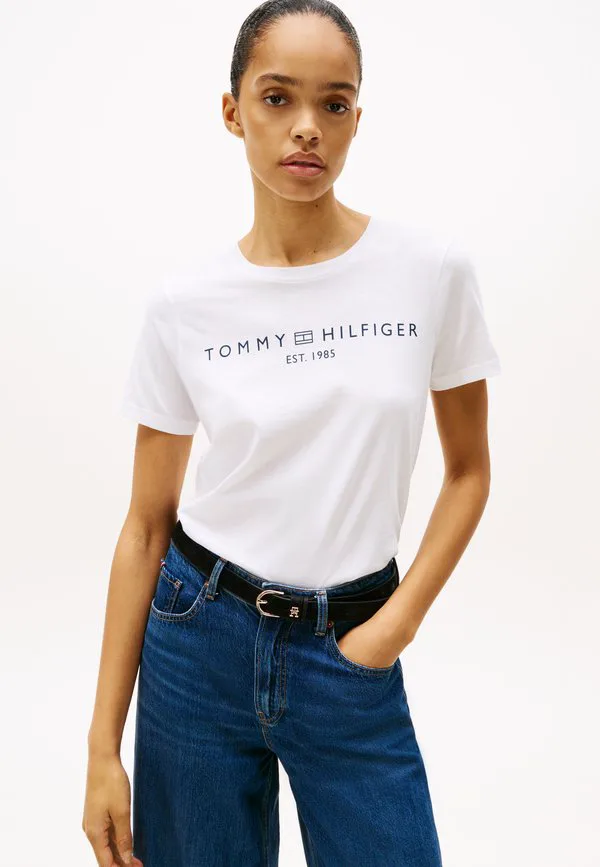 Футболка с логотипом, круглый вырез, принт. Tommy Hilfiger, Optic White, Белый, Футболка с логотипом, круглый вырез, принт. Tommy Hilfiger, Optic White
Футболка с логотипом, круглый вырез, принт. Tommy Hilfiger, Optic White, Белый, Футболка с логотипом, круглый вырез, принт. Tommy Hilfiger, Optic White