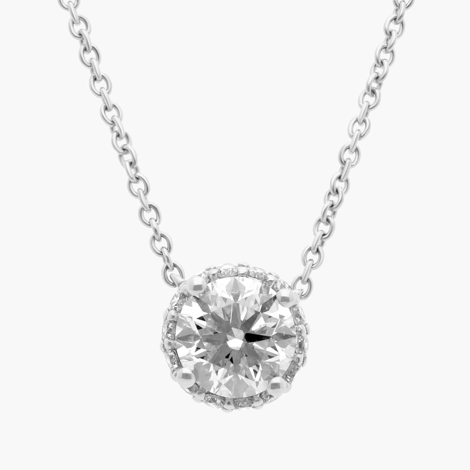 Круглая подвеска с бриллиантом скрытого ореола из белого золота 14 карат (7/8 карата). Blue Nile
Круглая подвеска с бриллиантом скрытого ореола из белого золота 14 карат (7/8 карата). Blue Nile