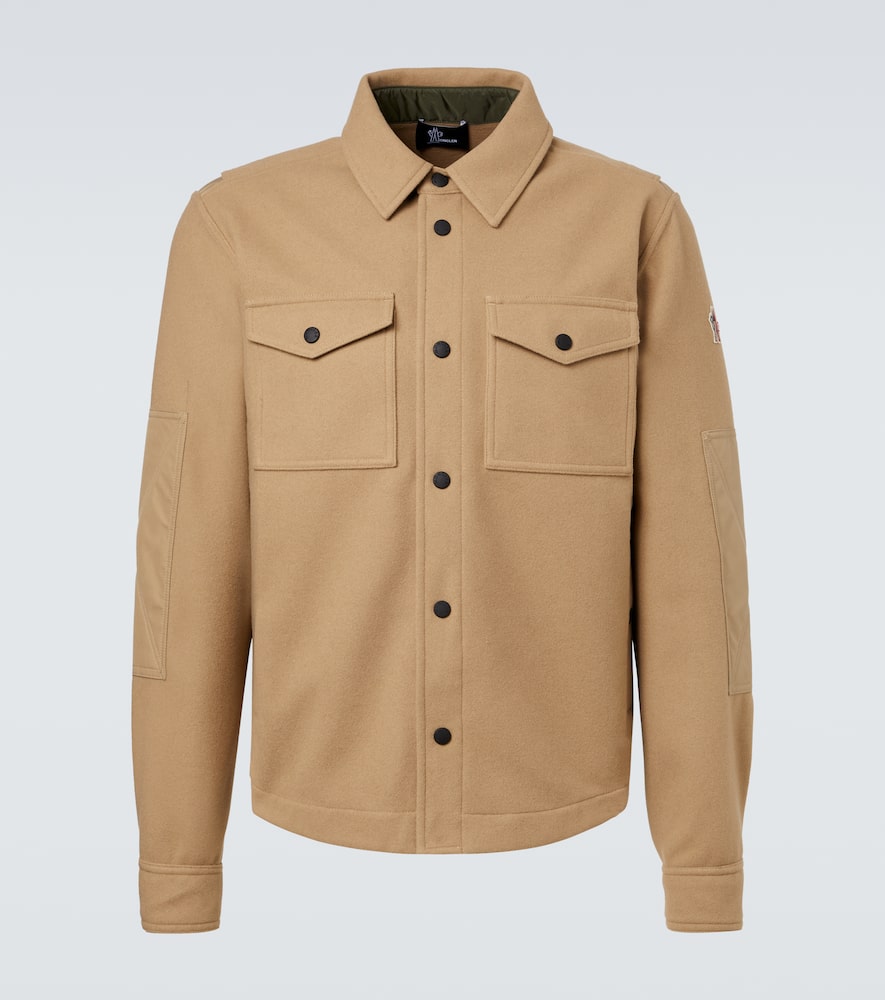 Овершерт для отдыха после катания Moncler Grenoble, Cartouche
Овершерт для отдыха после катания Moncler Grenoble, Cartouche