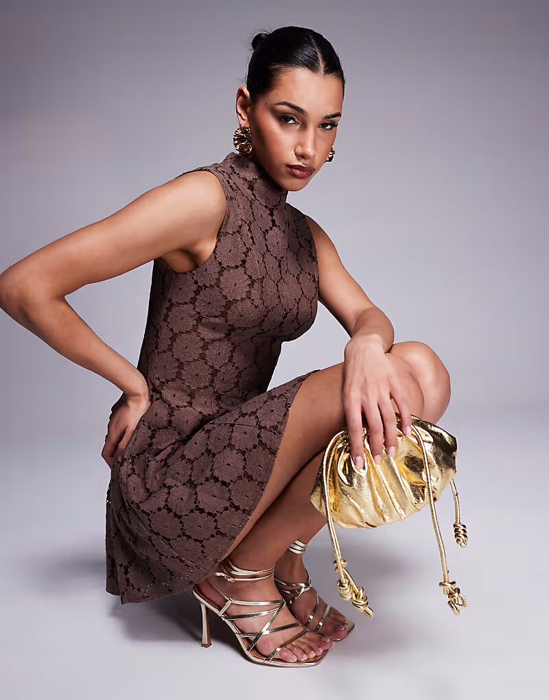 Мини-платье шоколадного цвета с высоким воротом и плиссированным кружевом ASOS DESIGN
Мини-платье шоколадного цвета с высоким воротом и плиссированным кружевом ASOS DESIGN