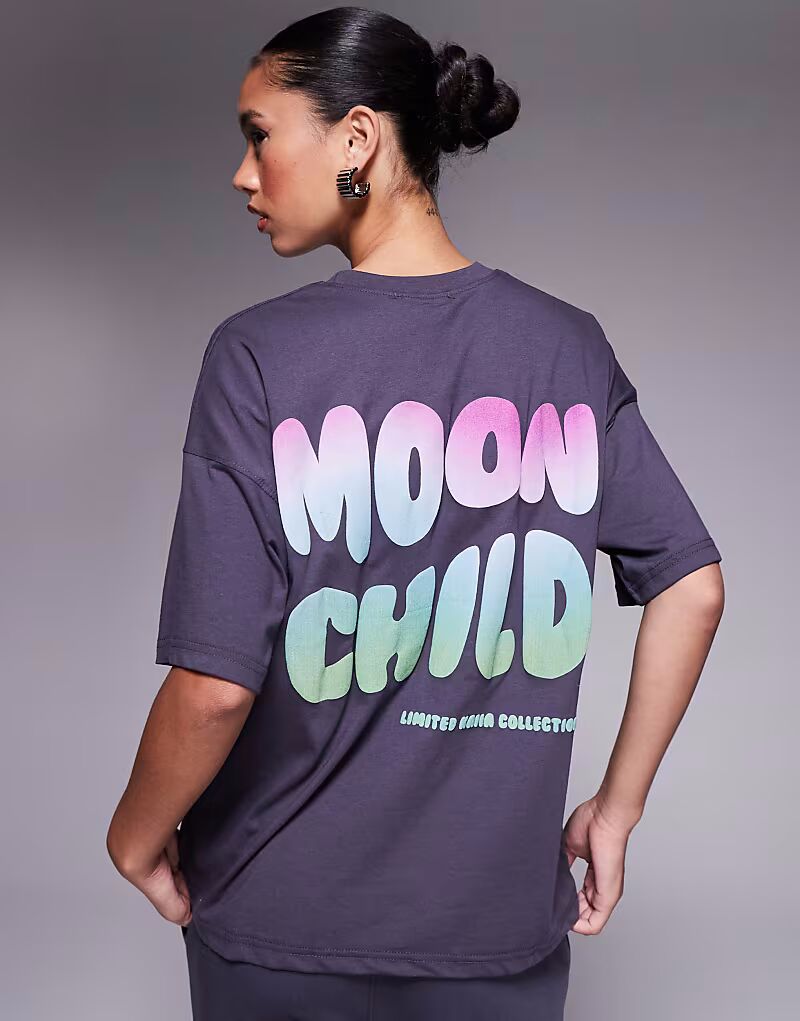 Футболка Kaiia свободного кроя с волнистым принтом на спине, угольного цвета
Футболка Kaiia свободного кроя с волнистым принтом на спине, угольного цвета