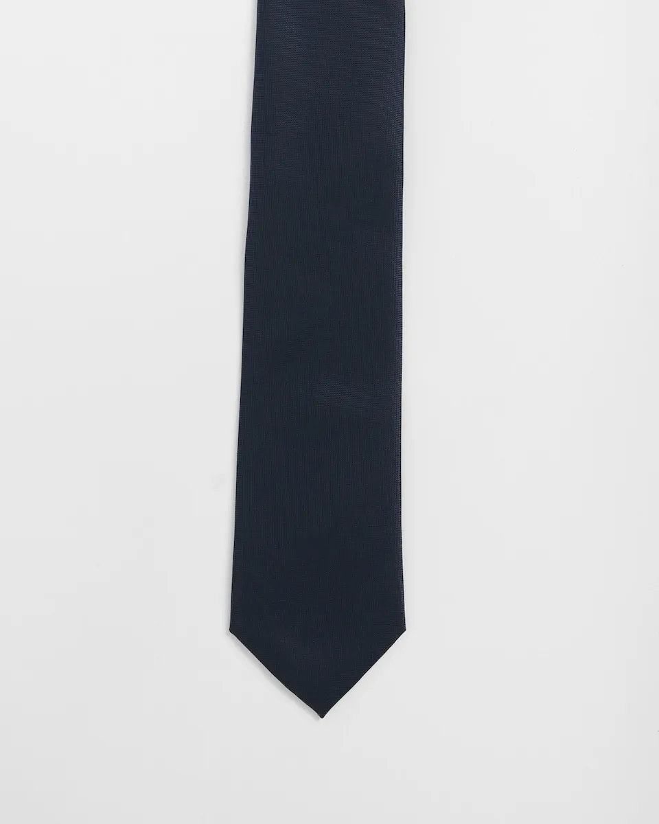 Жаккардовый мужской галстук PuroEgo, тёмно-синий
Жаккардовый мужской галстук PuroEgo, тёмно-синий