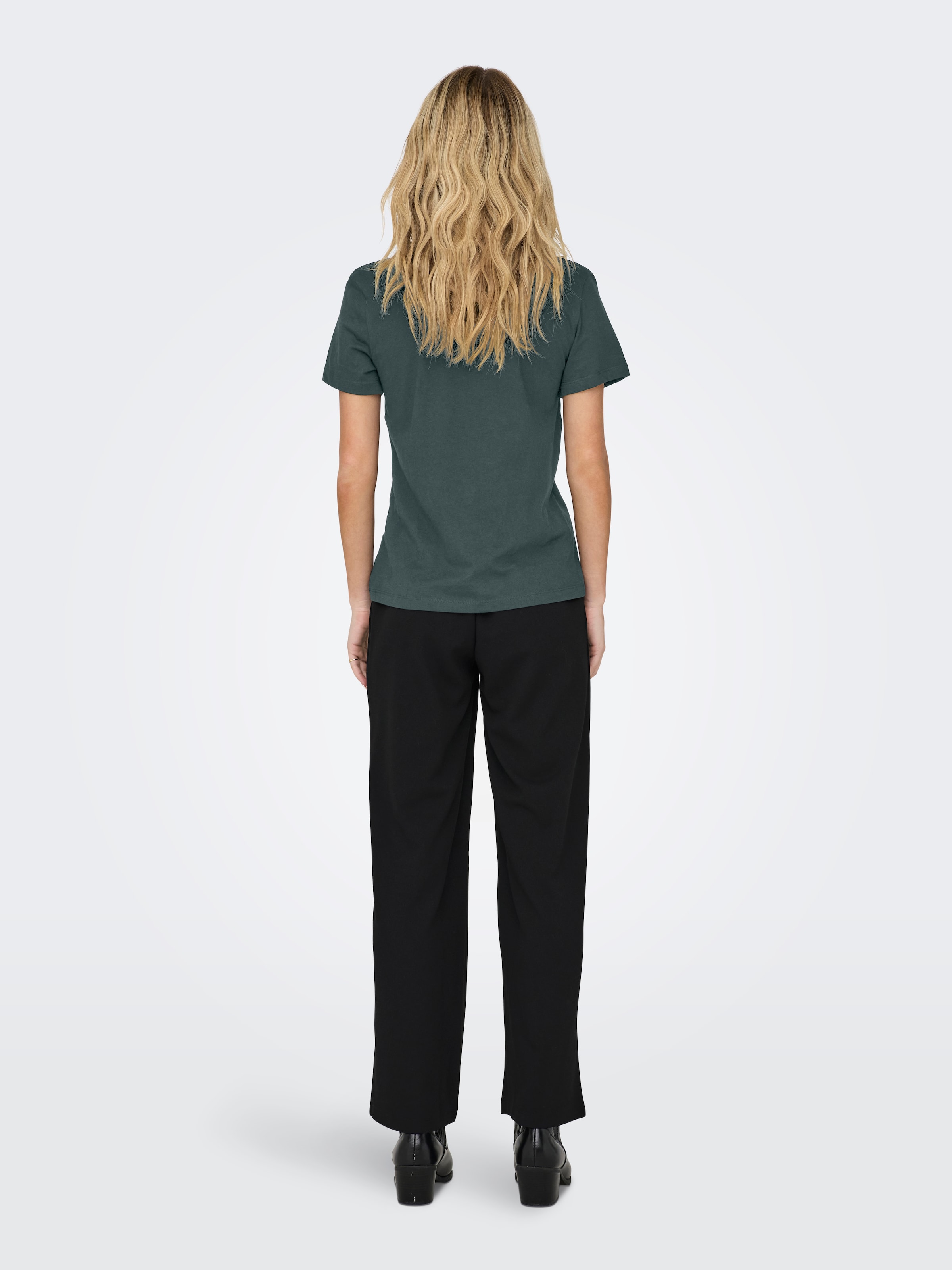 ONLY Футболка в темно-зеленом цвете
ONLY Футболка в темно-зеленом цвете