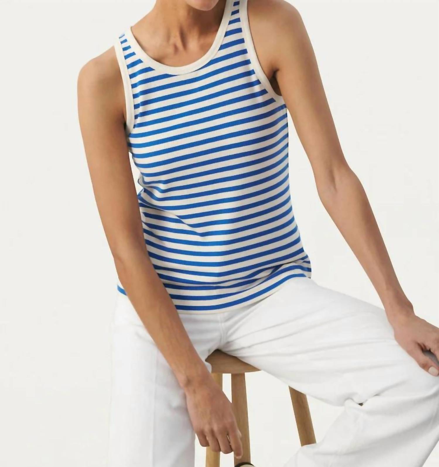 Топ Grecia в полоску синего цвета Nebulas Part Two
Топ Grecia в полоску синего цвета Nebulas Part Two