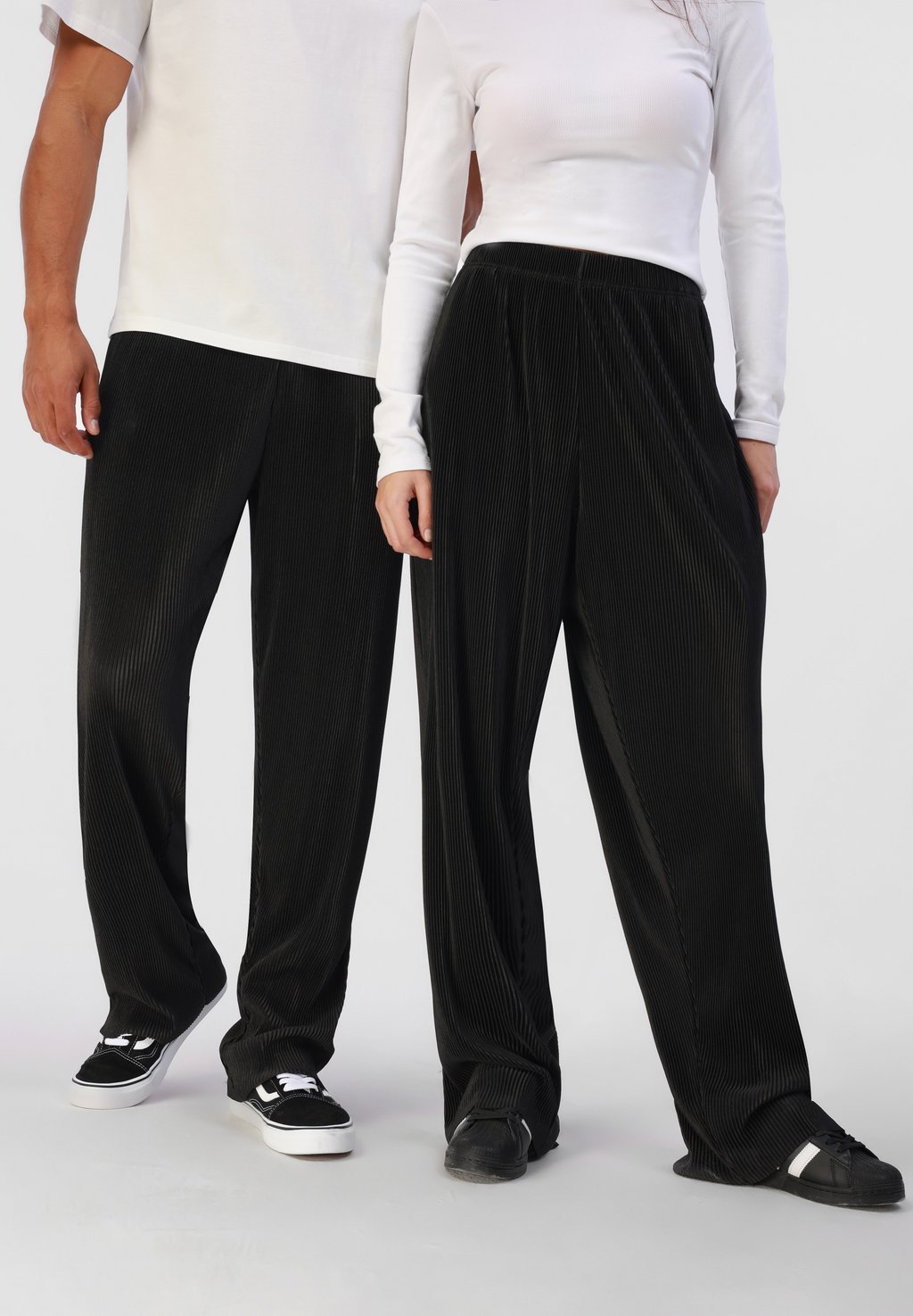 Брюки UNISEX YOURTURN, черный
Брюки UNISEX YOURTURN, черный