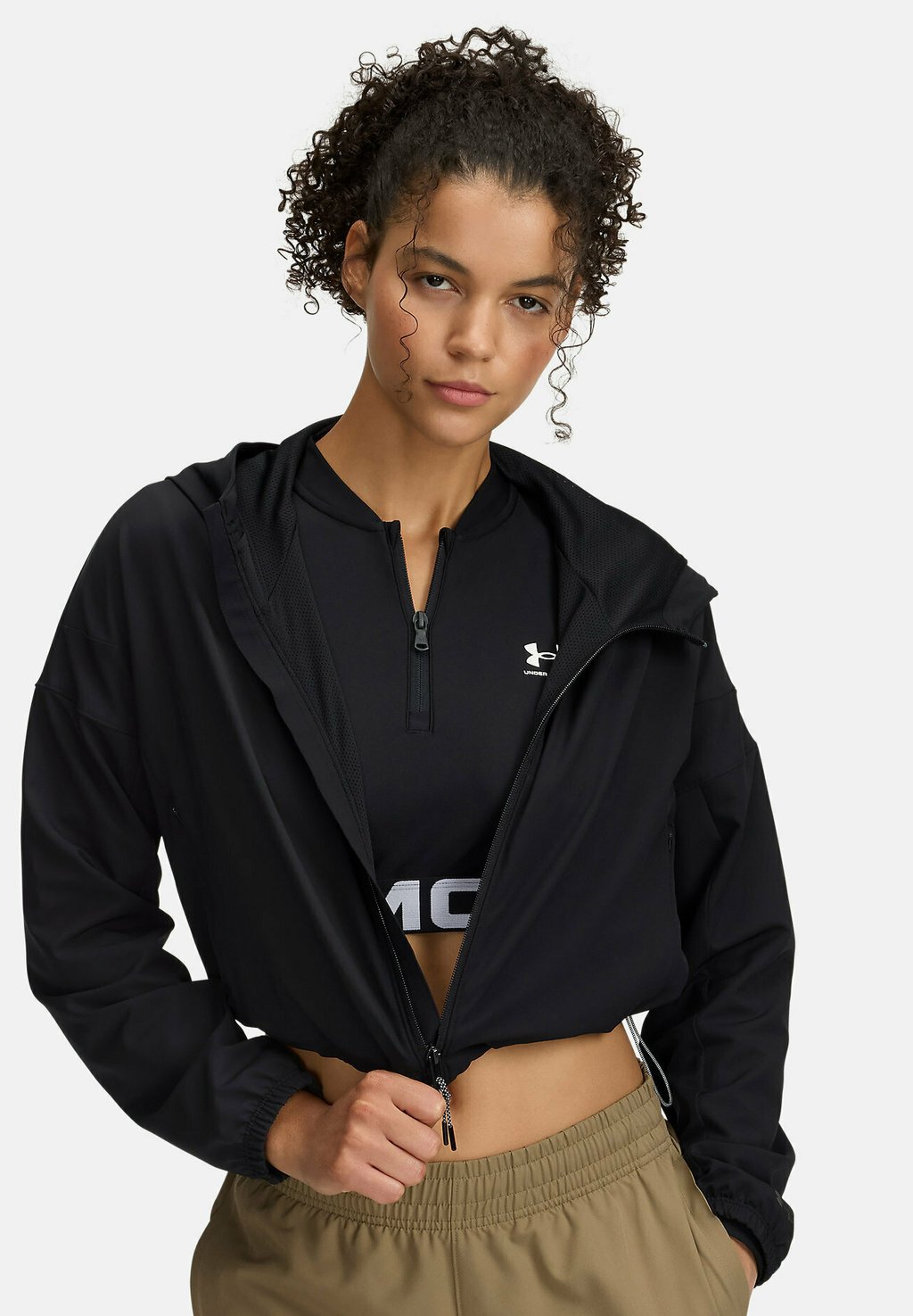 Тренировочная куртка UNSTOPPABLE Under Armour, серый
Тренировочная куртка UNSTOPPABLE Under Armour, серый