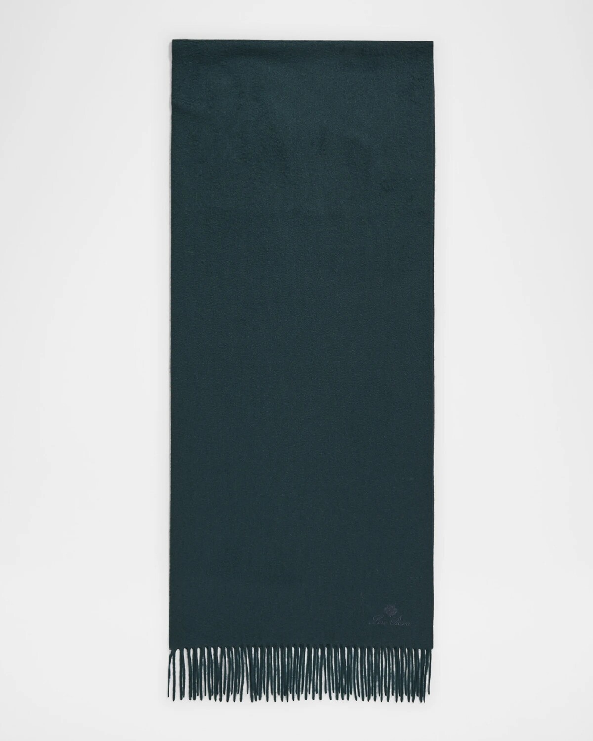 Кашемировый шарф с вышитым логотипом Loro Piana, цвет Emerald Noire
Кашемировый шарф с вышитым логотипом Loro Piana, цвет Emerald Noire