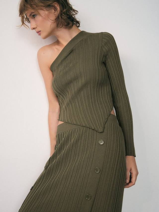 Асимметричное боди салли Mango, хаки
Асимметричное боди салли Mango, хаки