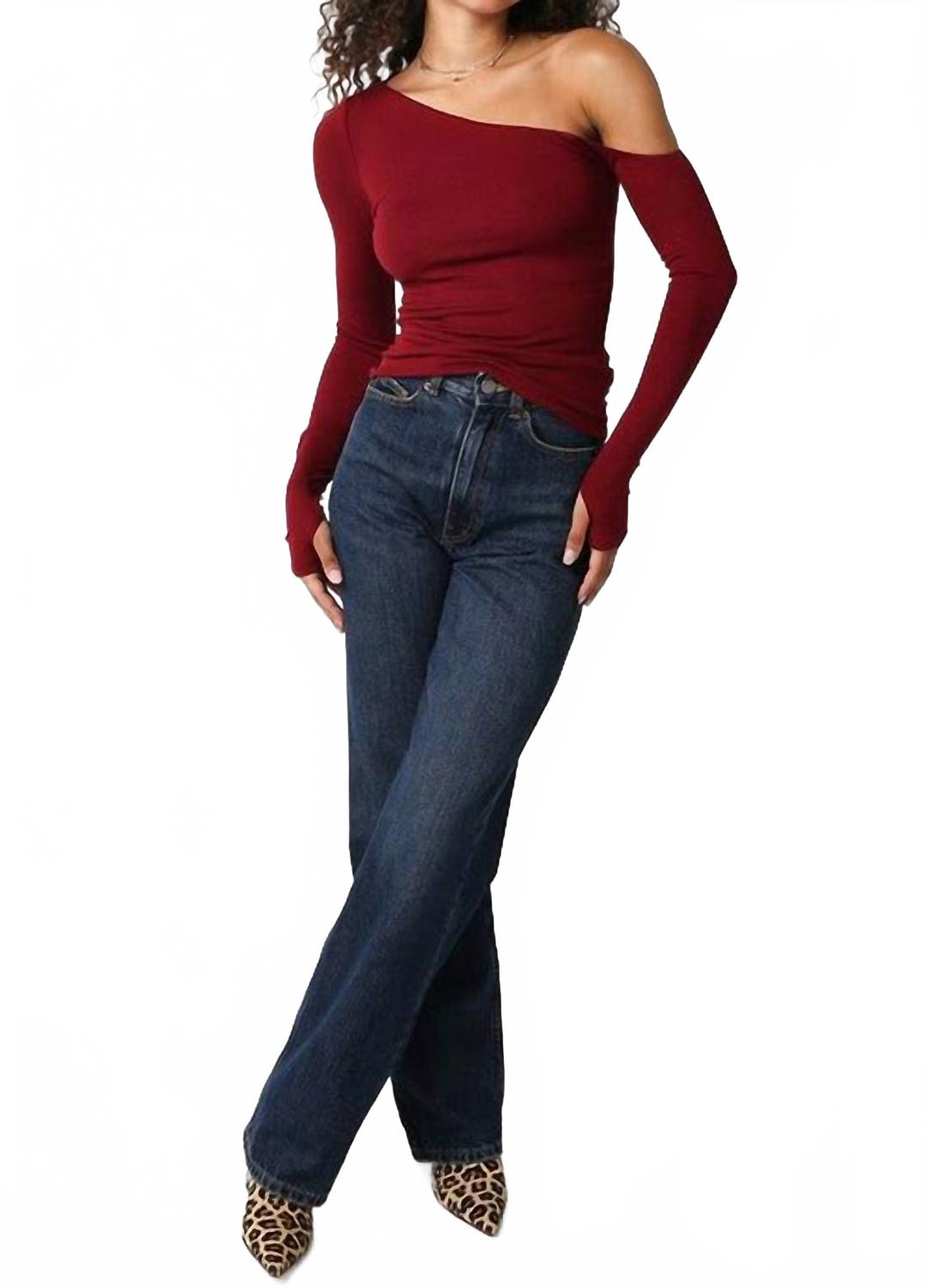 Топ Gigi асимметричный в алой расцветке OLIVACEOUS, Scarlet
Топ Gigi асимметричный в алой расцветке OLIVACEOUS, Scarlet