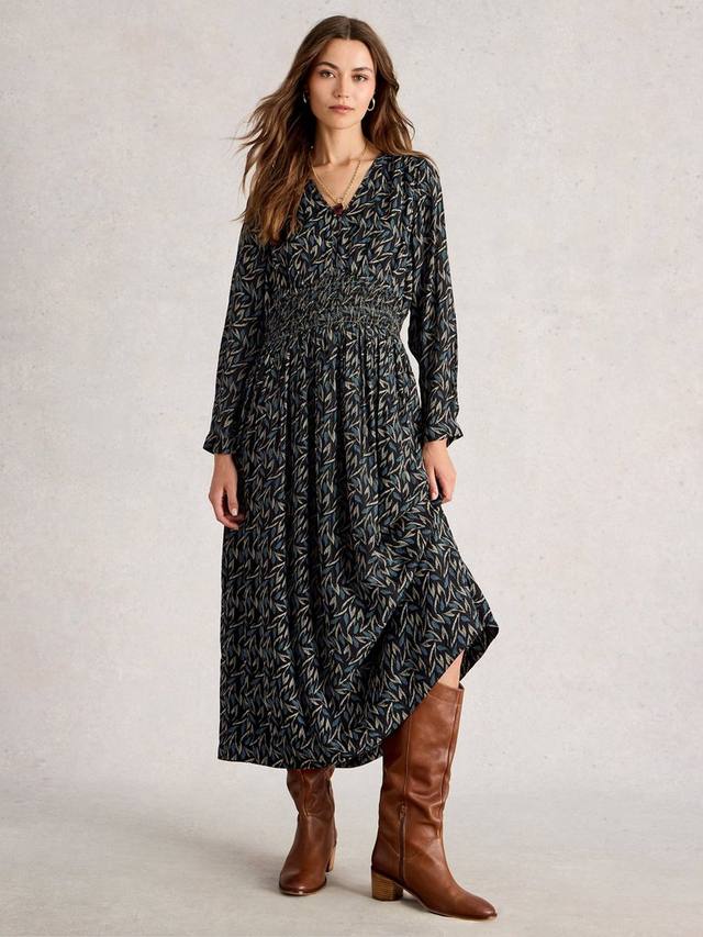 Платье-миди Edie с V-образным вырезом и принтом в виде листьев White Stuff
Платье-миди Edie с V-образным вырезом и принтом в виде листьев White Stuff