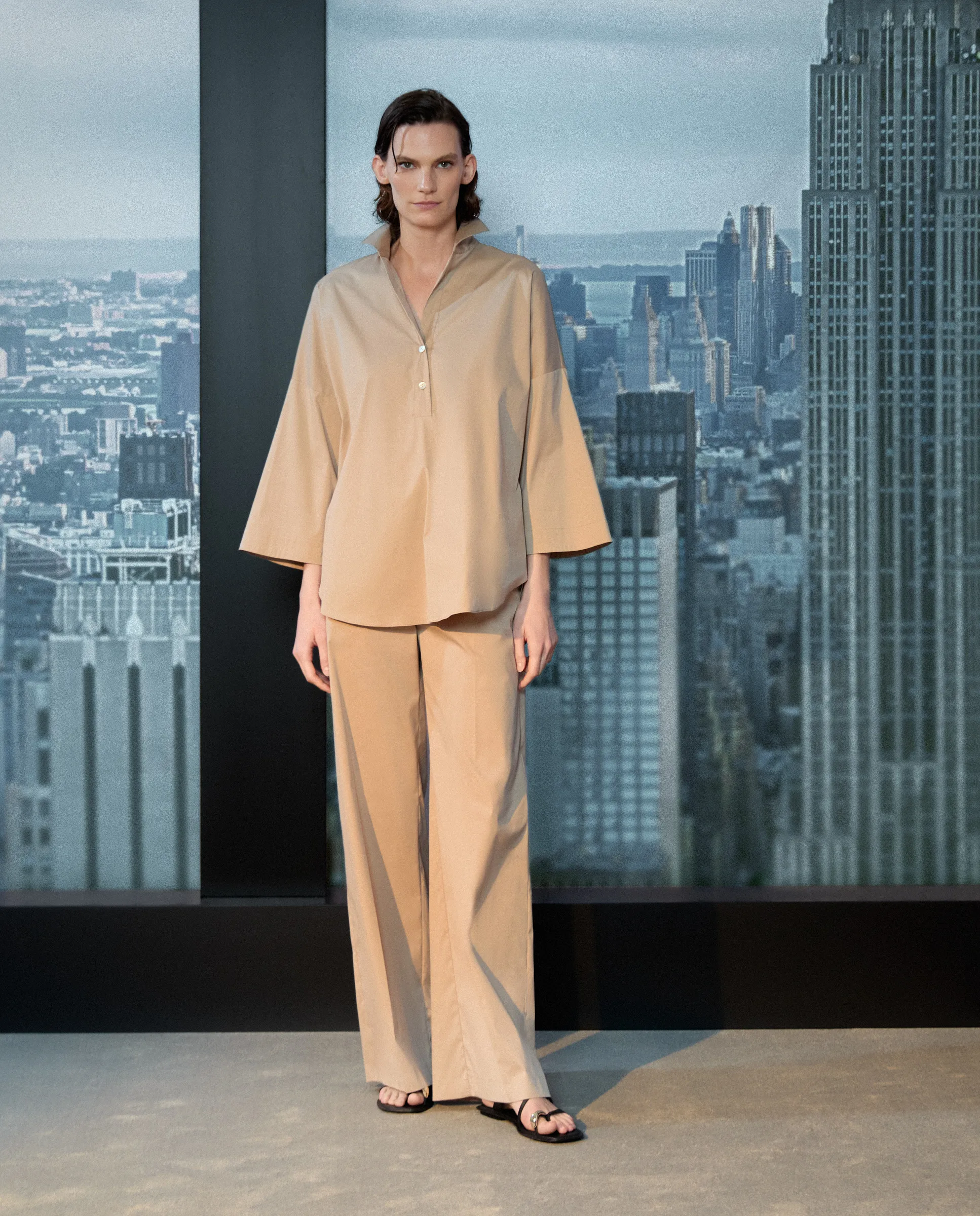 Женские прямые брюки из поплина Woman Limited El Corte Inglés, бежевый
Женские прямые брюки из поплина Woman Limited El Corte Inglés, бежевый