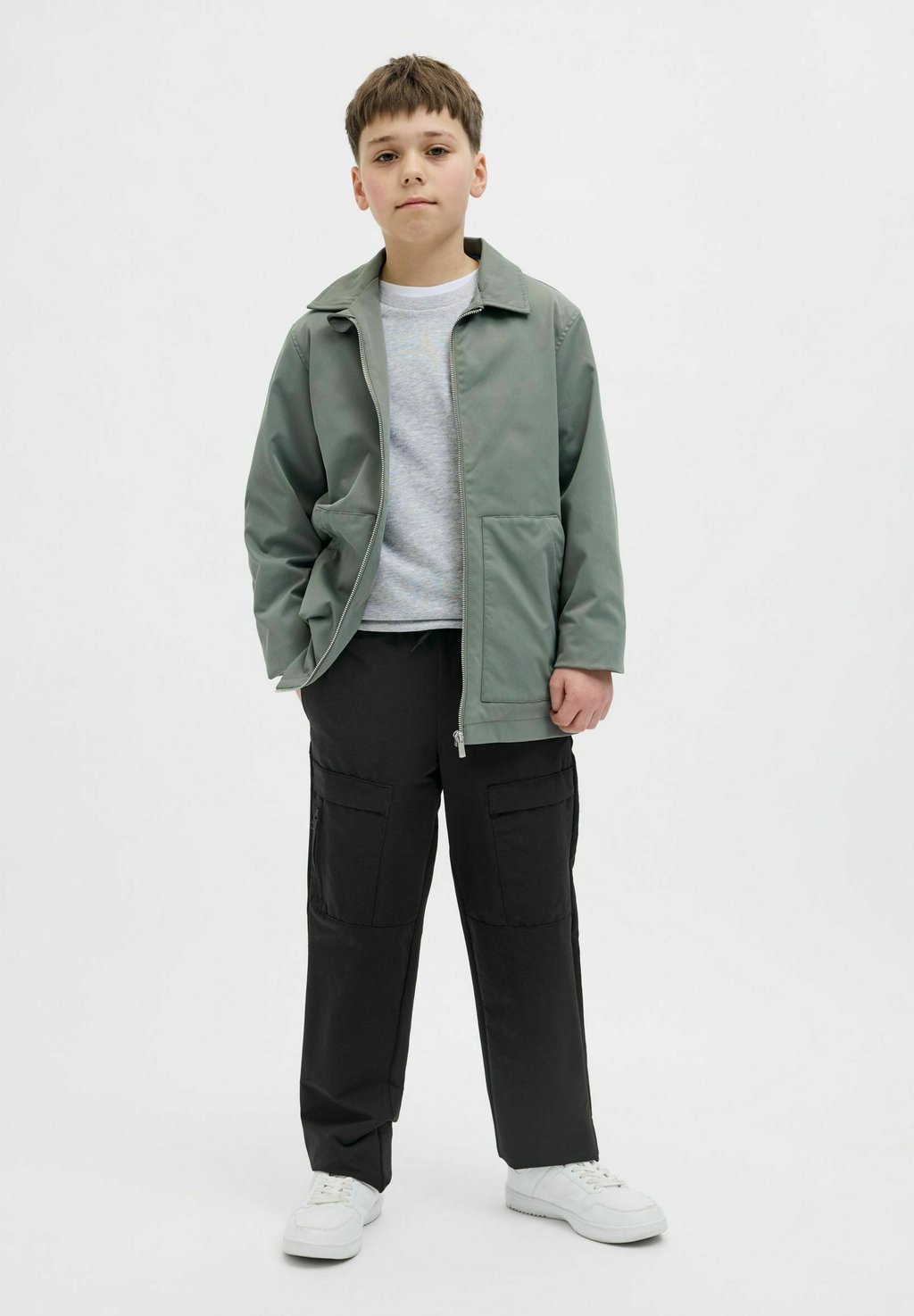 Брюки-карго RELAXED FIT JUNIOR Jack & Jones Junior, черный
Брюки-карго RELAXED FIT JUNIOR Jack & Jones Junior, черный