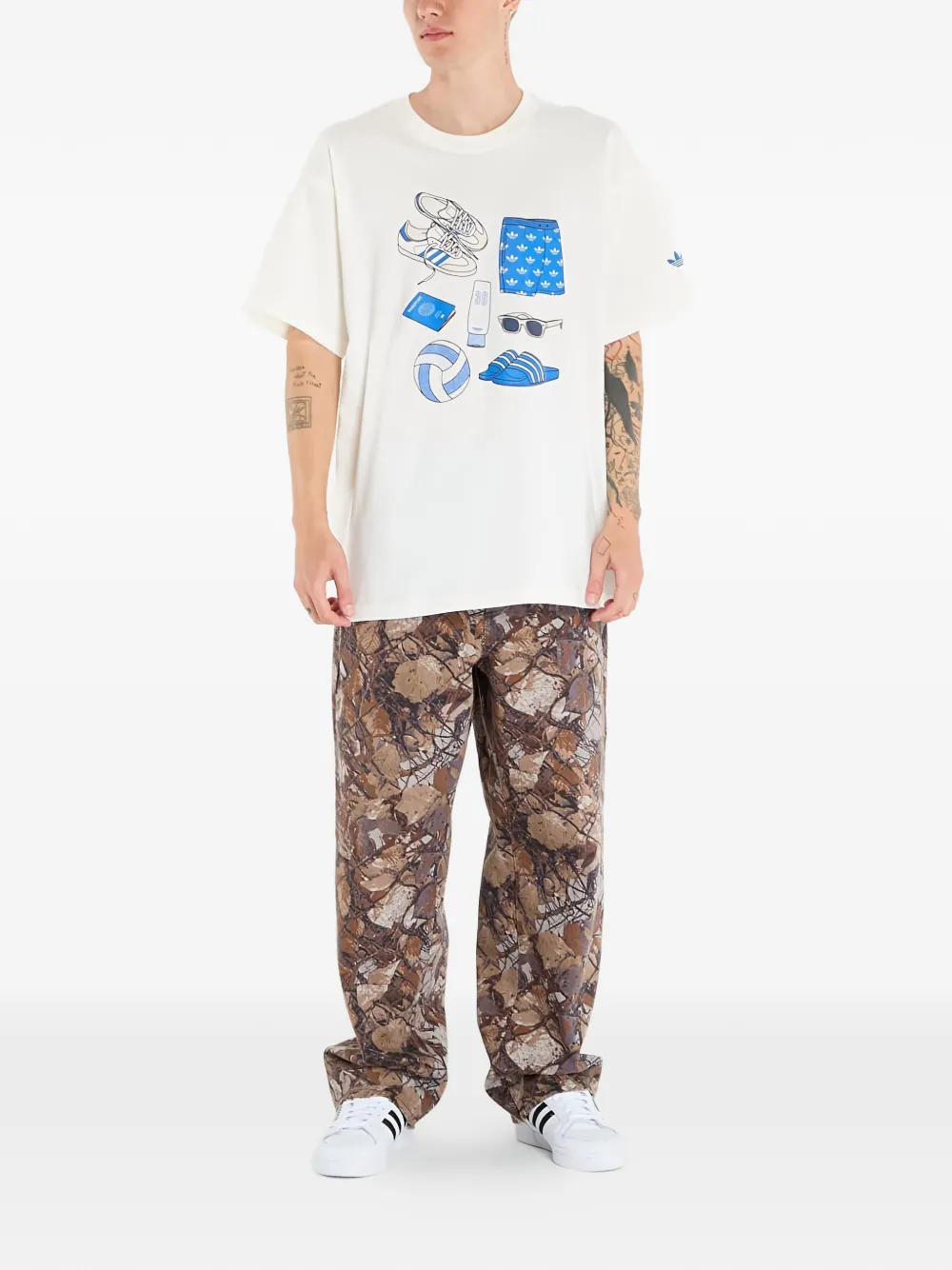 Футболка Stuff с графичным принтом Adidas, нейтральный
Футболка Stuff с графичным принтом Adidas, нейтральный