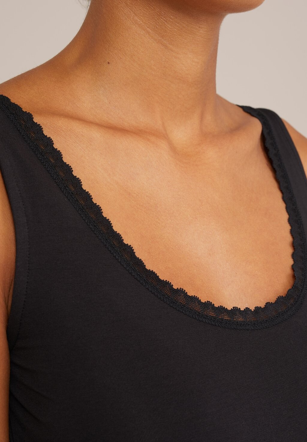 Топ WE Fashion, черный
Топ WE Fashion, черный