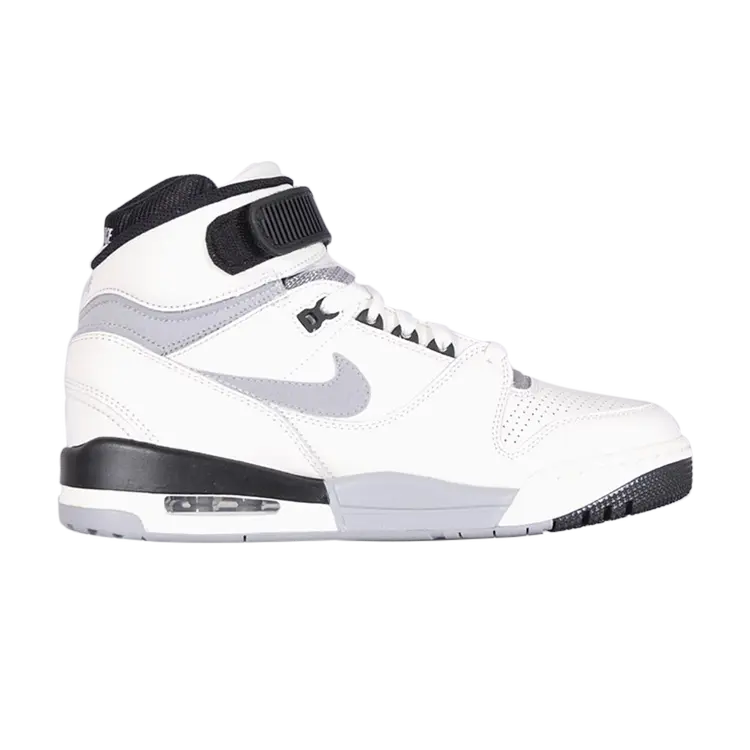 Кроссовки Nike Air Revolution Vntg Qs, белый
Кроссовки Nike Air Revolution Vntg Qs, белый