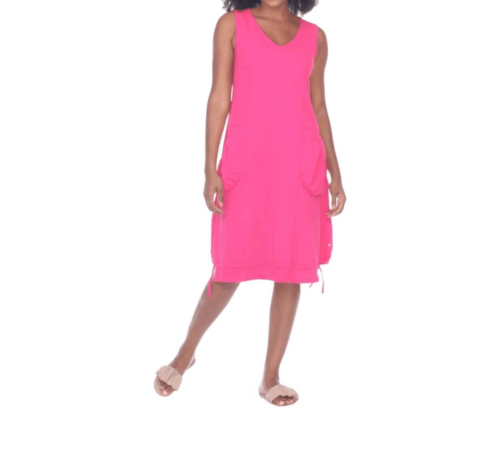 Платье миди Tropical Rain в гламурном розовом цвете Neon Buddha
Платье миди Tropical Rain в гламурном розовом цвете Neon Buddha