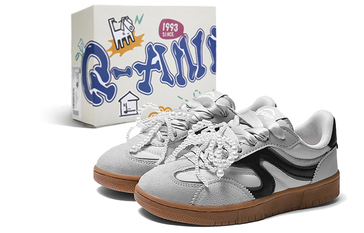 Q-AND Кроссовки Q and Slip устойчивые к скольжению с амортизацией и устойчивостью к истиранию низкие унисекс светло-серые черные с декоративными шнурками
Q-AND Кроссовки Q and Slip устойчивые к скольжению с амортизацией и устойчивостью к истиранию низкие унисекс светло-серые черные с декоративными шнурками