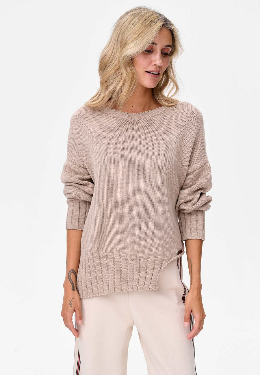 Джемпер blue shadow BOCQ, Beige
Джемпер blue shadow BOCQ, Beige