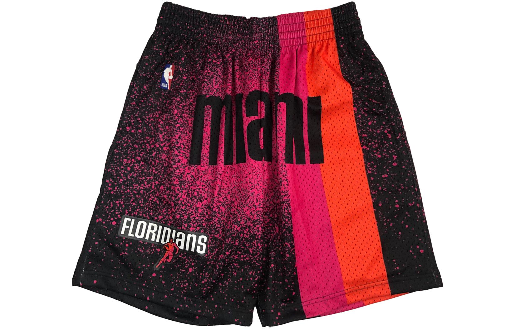 Повседневные шорты мужские черные Mitchell Ness
Повседневные шорты мужские черные Mitchell Ness