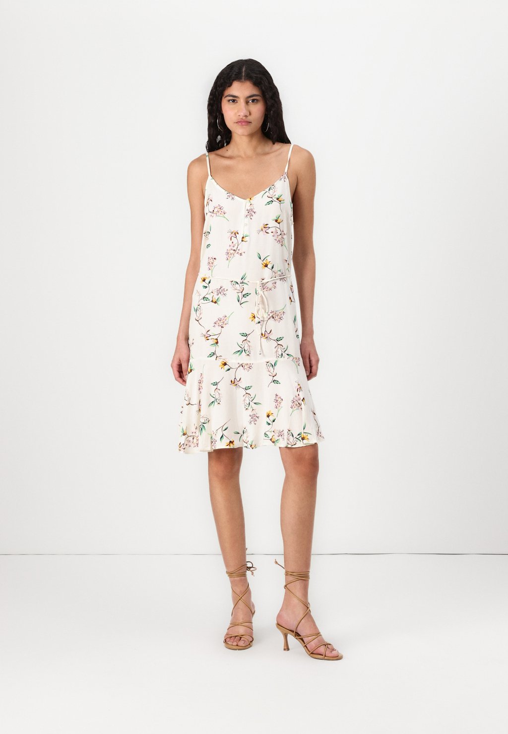 Платье-рубашка PCNYA SLIP BUTTON Pieces, кремовый
Платье-рубашка PCNYA SLIP BUTTON Pieces, кремовый