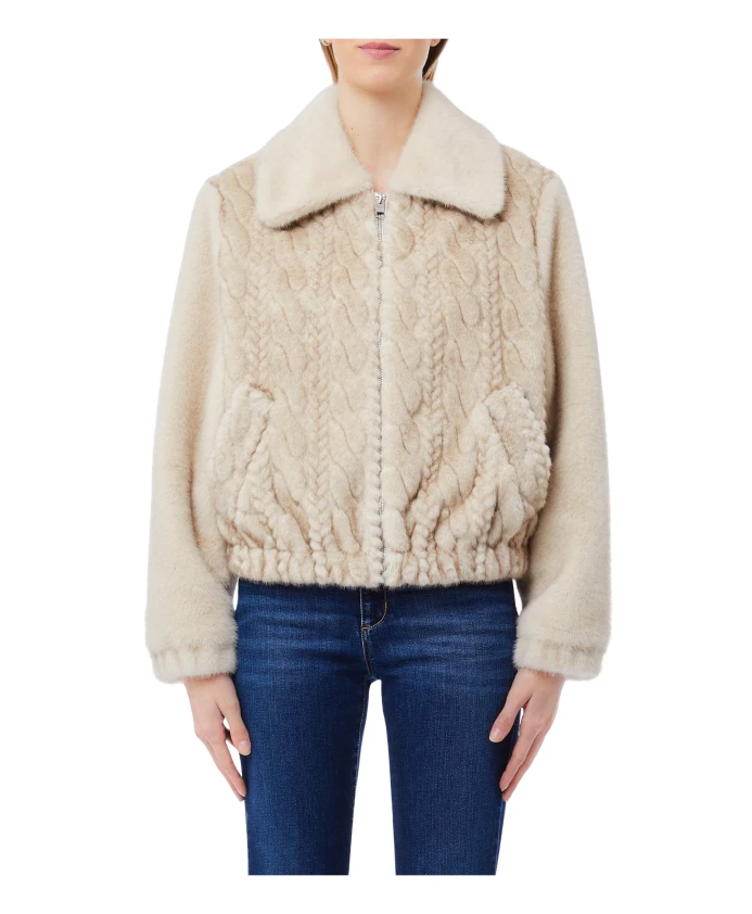 Пальто из искусственной кожи для стильного образа Liu Jo, бежевый
Пальто из искусственной кожи для стильного образа Liu Jo, бежевый