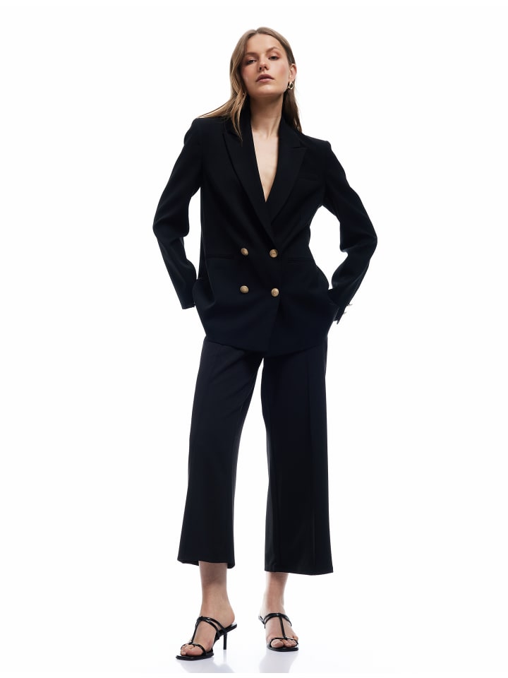 Брюки черного цвета KOTON
Брюки черного цвета KOTON