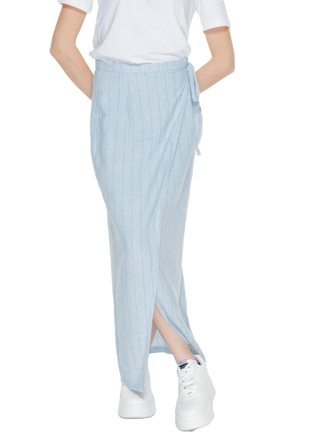 Юбка Vero Moda макси, голубой 
Юбка Vero Moda макси, голубой