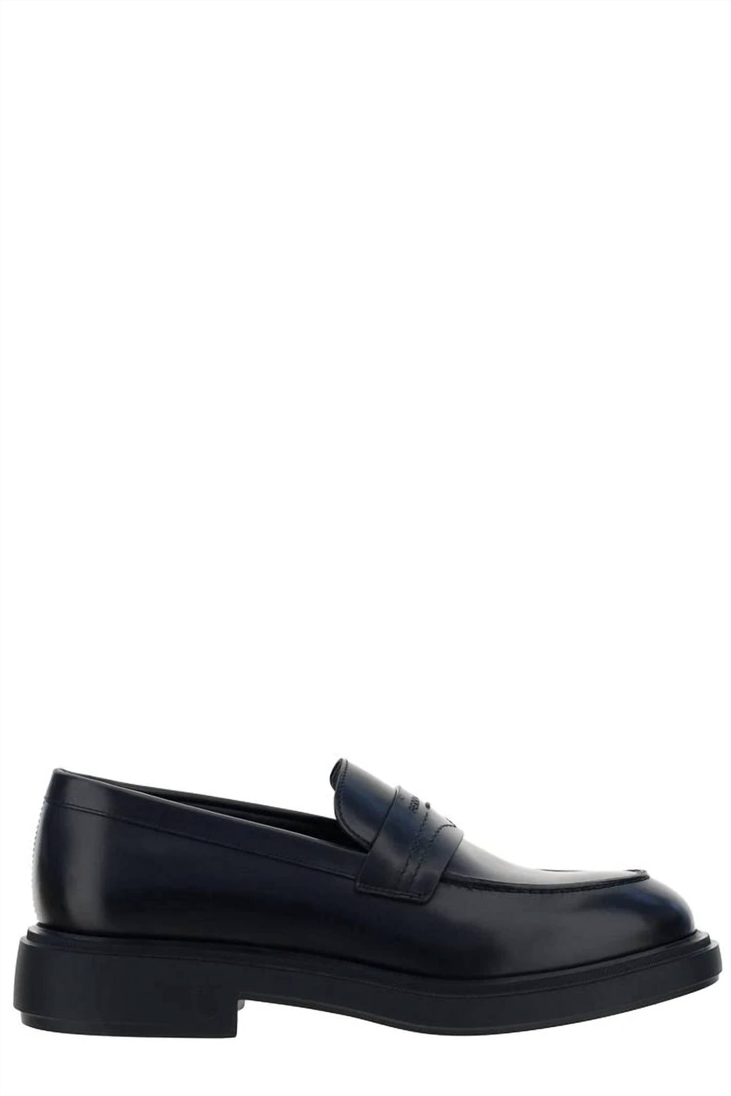 Salvatore Ferragamo Мужские лоферы Caligola с тисненым логотипом, черные
Salvatore Ferragamo Мужские лоферы Caligola с тисненым логотипом, черные