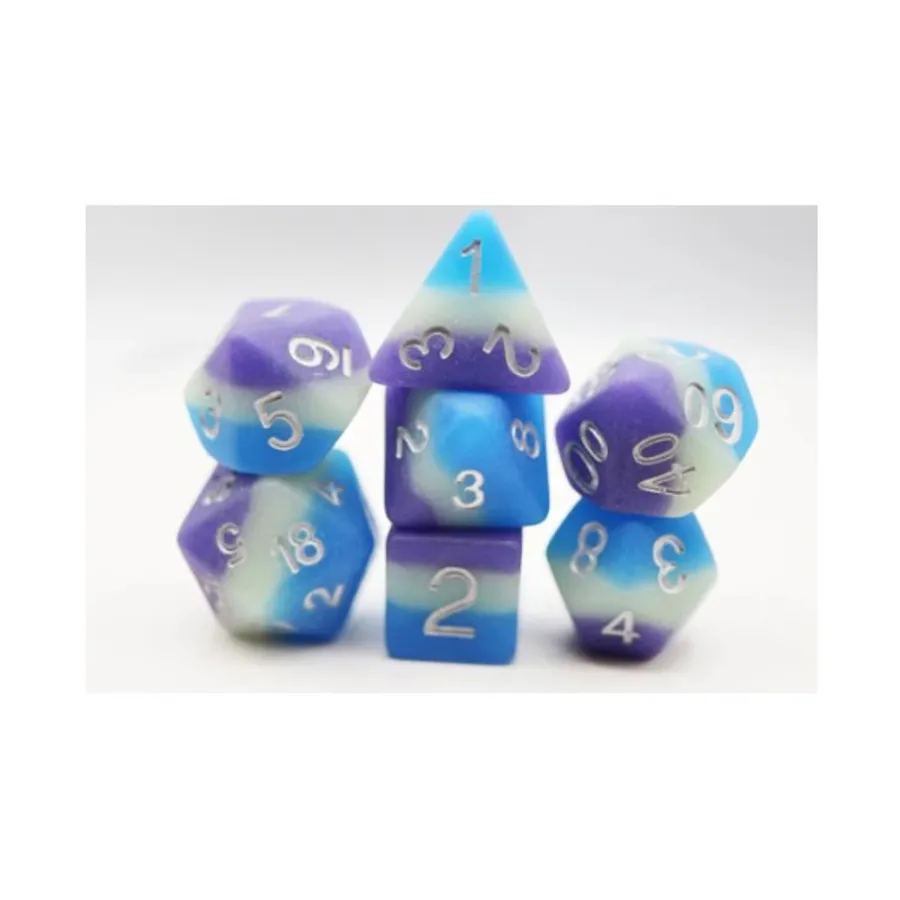 Набор Poly — снежный конус с черникой и серебром (7), Dice Sets - Resin/Acrylic - Blue, Green, & Purple (Foam Brain Games)
Набор Poly — снежный конус с черникой и серебром (7), Dice Sets - Resin/Acrylic - Blue, Green, & Purple (Foam Brain Games)