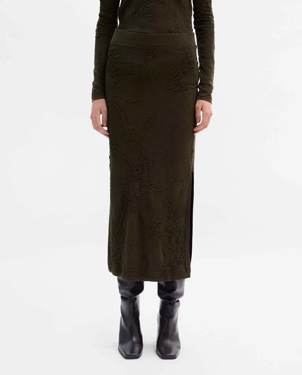 Длинная трикотажная юбка с фактурой Simorra, зеленый
Длинная трикотажная юбка с фактурой Simorra, зеленый