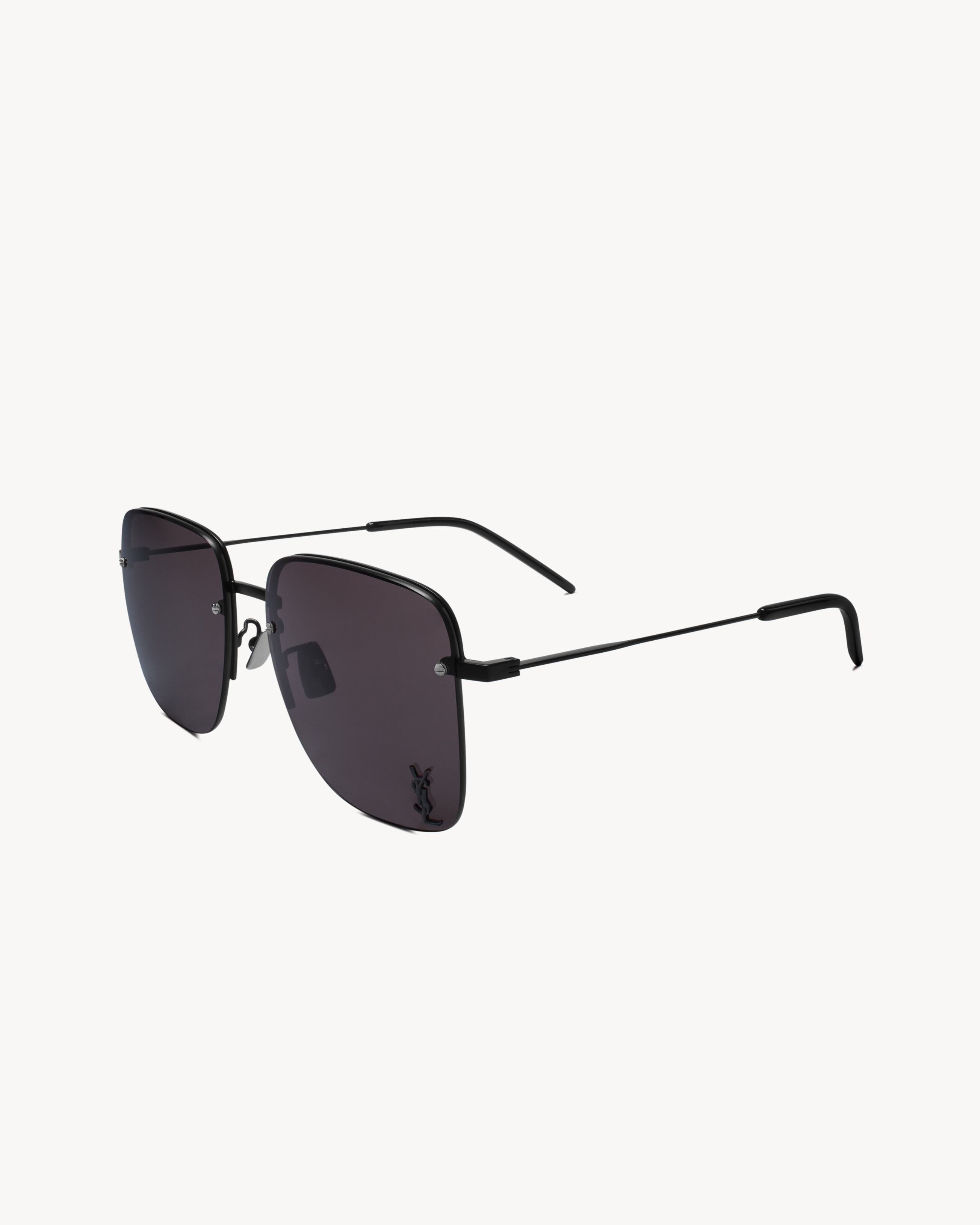 Солнцезащитные очки SL 312 M Saint Laurent, черный
Солнцезащитные очки SL 312 M Saint Laurent, черный
