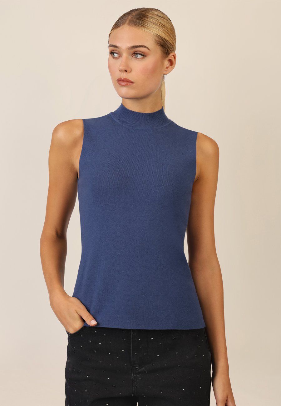 Топ Apart Top, Mittelblau/Blue
Топ Apart Top, Mittelblau/Blue