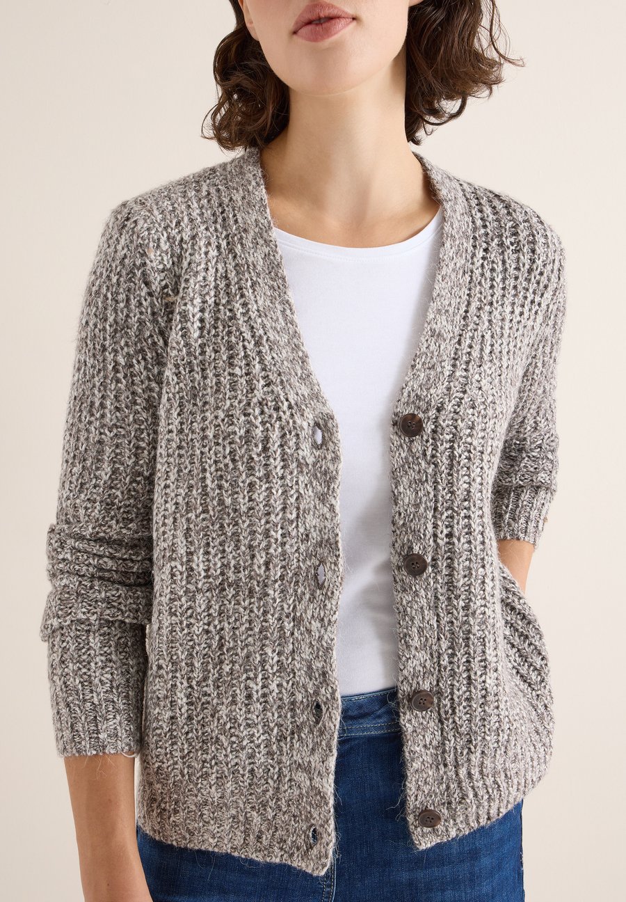 Кардиган Cecil Cardigan, Braun/Mottled Brown
Кардиган Cecil Cardigan, Braun/Mottled Brown