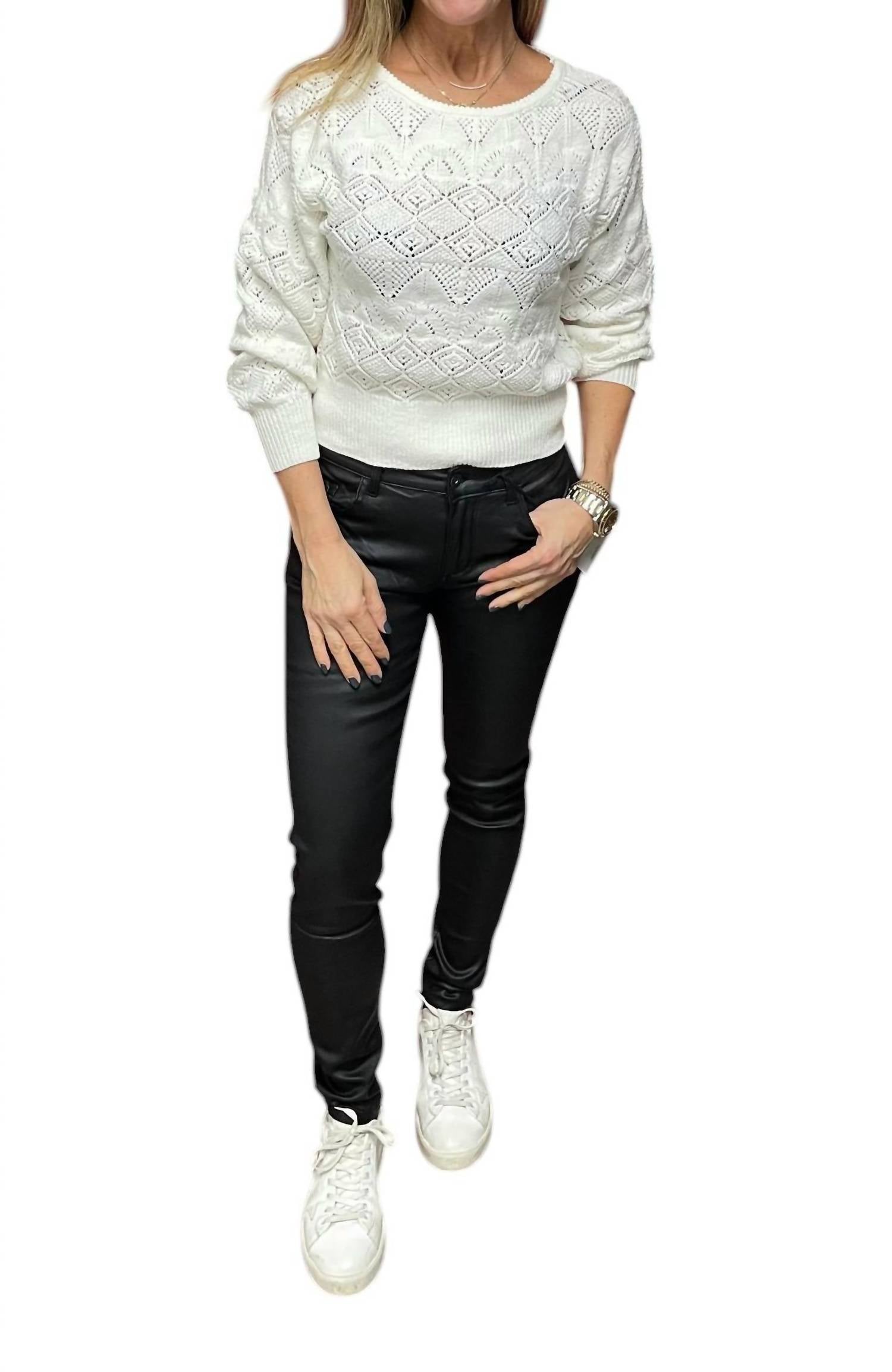 Femme Fatale Брюки Sheena из искусственной кожи с пятью карманами, черные
Femme Fatale Брюки Sheena из искусственной кожи с пятью карманами, черные